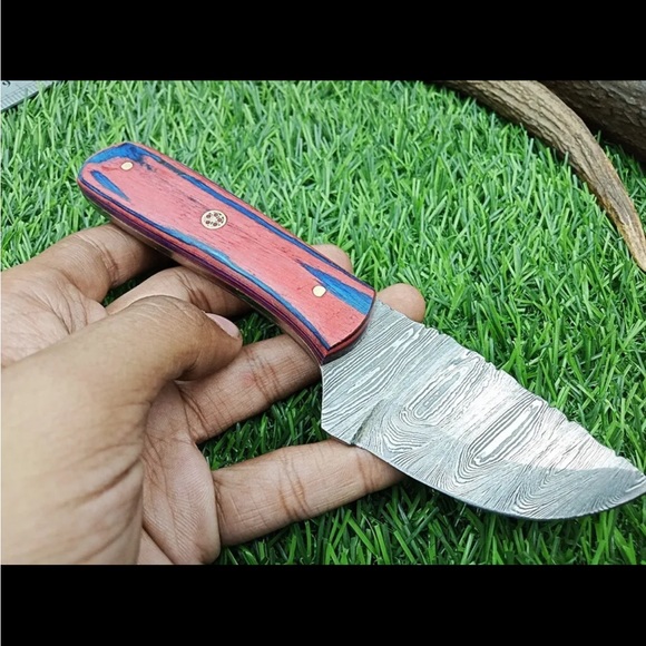 Damascus knife with wooden handle NWOT - Picture 4 of 7